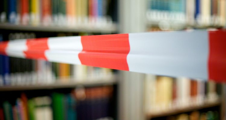 Waarom je altijd afzetlint in huis moet hebben